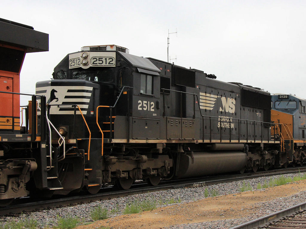 NS 2512